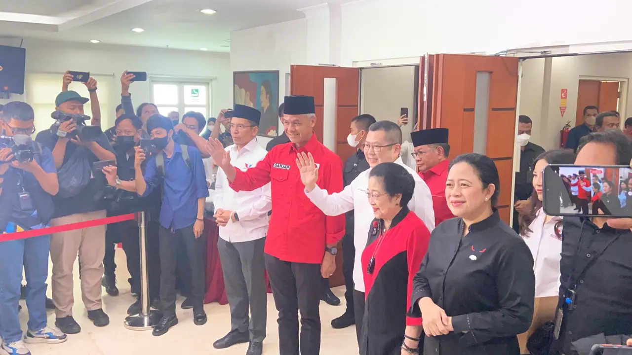 Hary Tanoesoedibjo dan beberapa petinggi Partai Perindo mendatangi Kantor DPP PDIP, Jakarta pada Jumat, 9 Juni 2023.