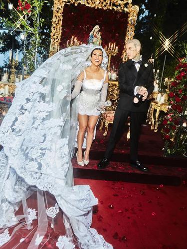 Pernikahan Kourtney Kardashian - Travis Barker. (Instagram/ kourtneykardash)