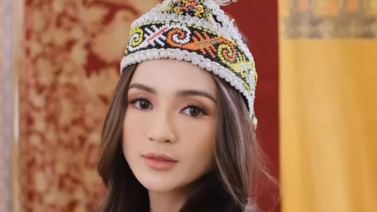 Artis Cantik Furry Citra Ternyata Berdarah Dayak, Pesonanya Luar Biasa Pakai Pakaian Adat