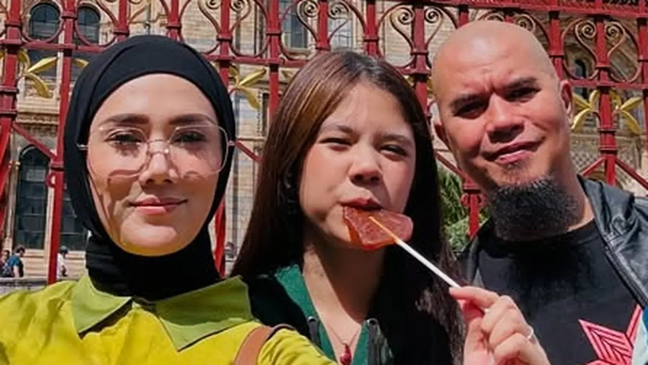 Safeea Anak Ahmad Dhani dan Mulan Jameela