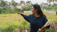 Ashanty kecewa pihak developer lanjutkan pembangunan di tanah warisan ayahnya, di Depok, Jawa Barat, yang masih berstatus sengketa. Ia menolak diam.