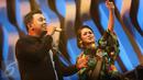Penyanyi Andien dan Tulus tampil bersama di panggung Java Jazz Festival (JJF) 2017, JIExpo Kemayoran, Jakarta Pusat, Jumat (3/3). Dalam penampilannya, Andien mengajak Tulus menyanyikan sebuah lagu berjudul Gemintang. (Liputan6.com/Immanuel Antonius)