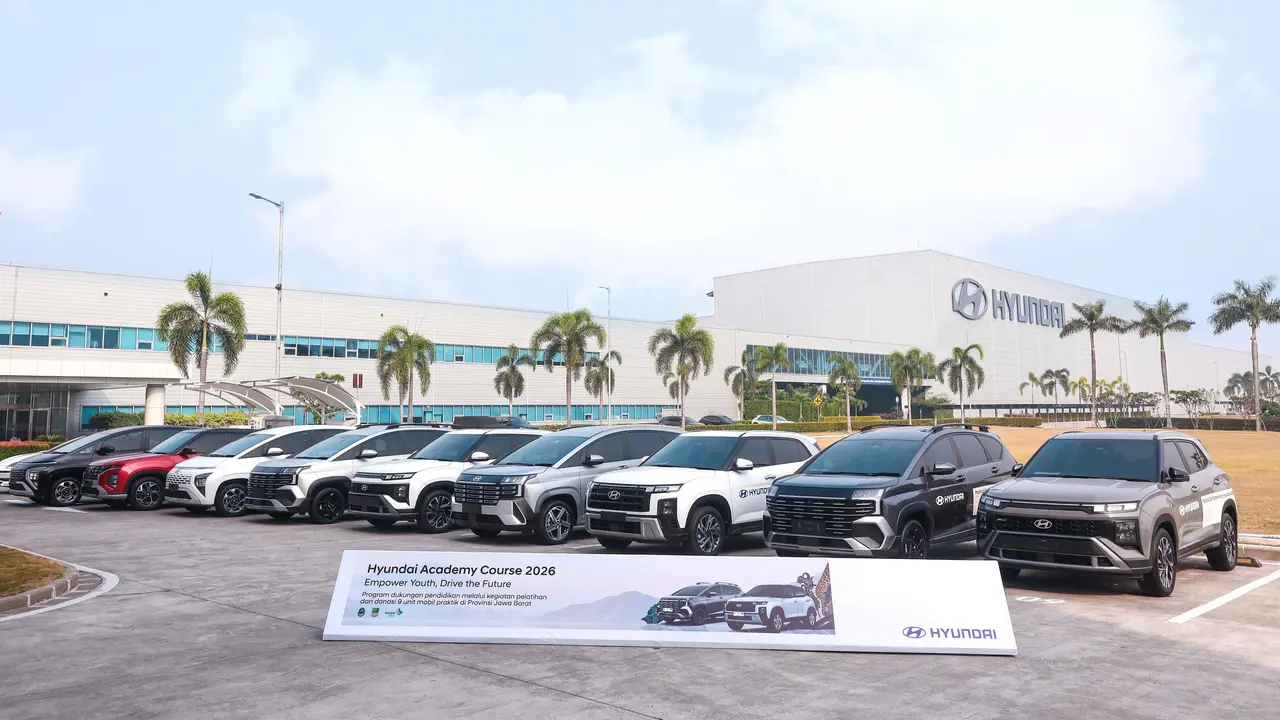 Hyundai Donasikan 9 Mobil Stargazer dan Creta untuk SMK di Jawa Barat (ist)