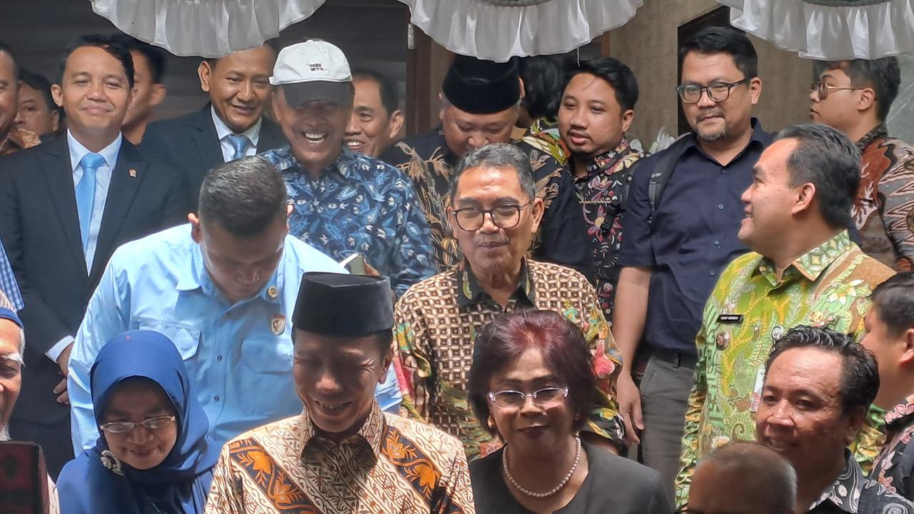 Jokowi hadiri rapat senat terbuka di UGM