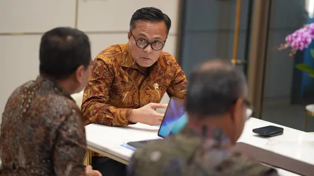 Kepala BP BUMN sekaligus COO Danantara, Dony Oskaria, menggelar pertemuan dengan jajaran Direksi PT Bank Negara Indonesia (Persero) Tbk atau BNI. (Dok Danantara)