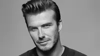 How Old Robot Salah Tebak Usia David Beckham