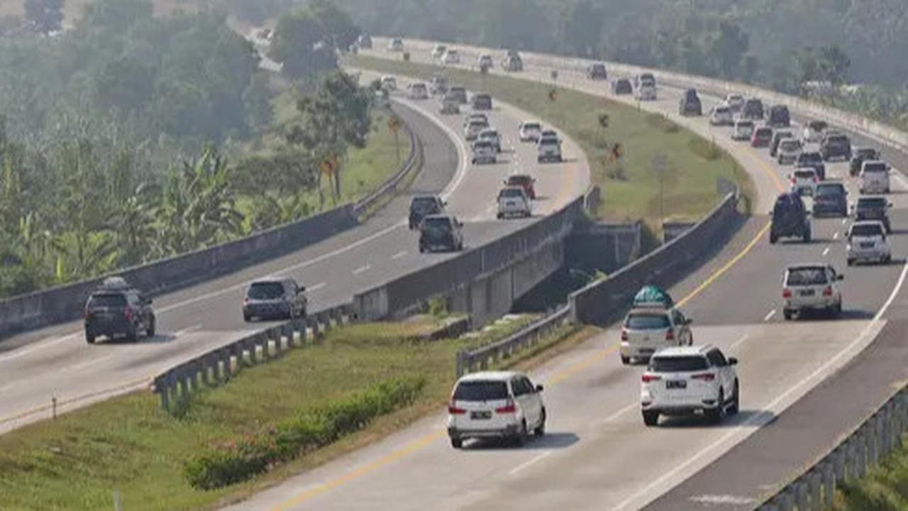 Kebijakan WFA efektif mengurangi kepadatan arus mudik Lebaran 2025, berikut buktinya.