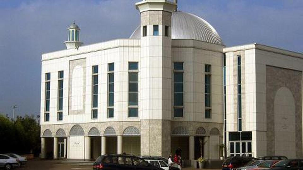 Muslim Ahmadiyah bangun masjid megah di Eropa