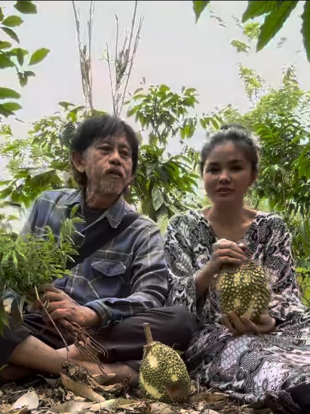 Epy Kusnandar dan Karina Ranau di OKU Selatan