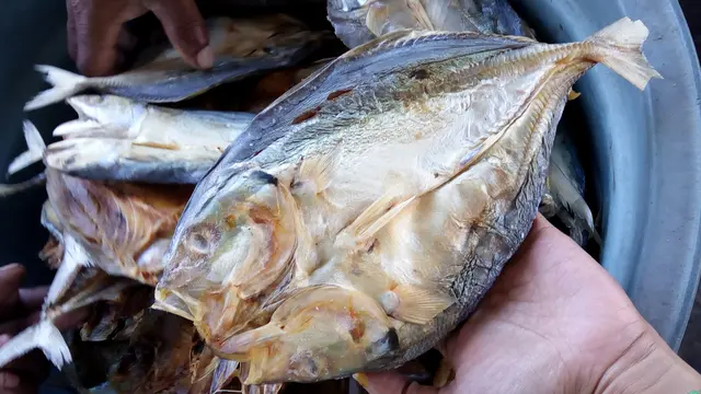 Oleh-Oleh Asli Raja Ampat (Foto: Ana Septiana)