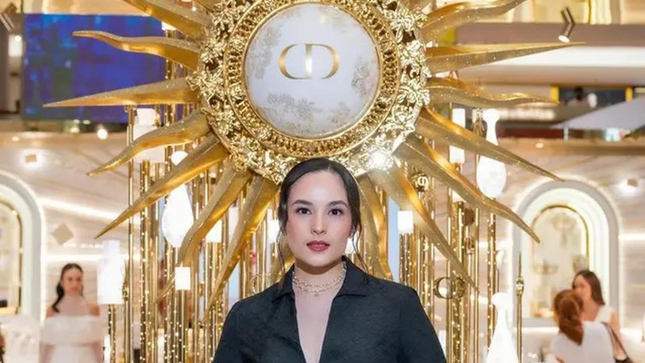 8 Tampilan Menawan Para Artis Head to Toe Kenakan Dior saat Hadir di Dior Beauty Holiday 2024, Alyssa Daguise hingga Julie Estelle