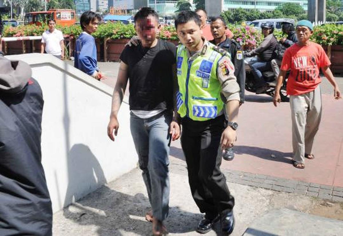 Dua pencopet babak belur dikeroyok massa