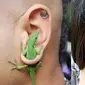 Anting nyeleneh (Sumber: Instagram/receh.id)