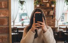 7 Prompt Gemini AI Paling Viral untuk Foto Self-Portrait di Kafe atau Resto Estetik, Hasilkan Gambar Realistis