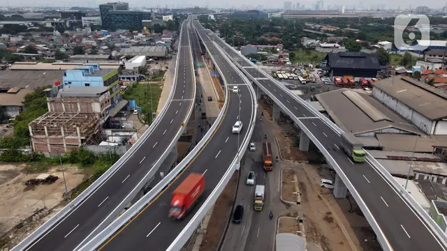 FOTO: Pandangan Udara Jalan Tol Dalam Kota Kelapa Gading - Pulo Gebang