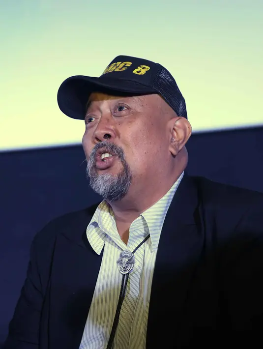 Pengalaman yang tidak dilupakan Indro saat menunggu syuting sampai 36 jam. Saat mau mulai hujan deras, sampai akhirnya pulang lagi. (Nurwahyunan/Bintang.com)