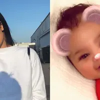 Kylie Jenner benar-benar berusaha menjadi ibu. Bahkan ia khawatir akan keadaan Stormi ketika akan ditinggal demi hadir ke ulang tahun sahabatnya. (Instagram-Snapchat/KylieJenner)