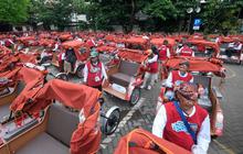 Utusan Prabowo Serahkan 200 Becak Listrik ke Pengayuh Lansia di Solo, Harga Satu Unit Rp22 Juta