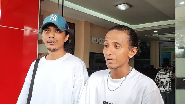 Martin dan Bintang Badjideh, kakak dari Vadel Badjideh