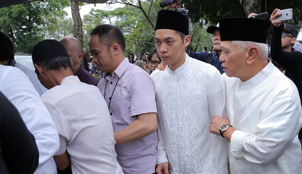 Pemakaman Mantu Hatta Rajasa