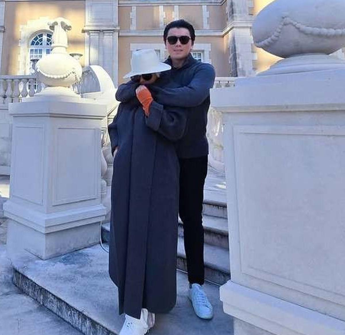 8 Potret Syahrini Bagikan Kebersamaan dengan Reino Barack dan sang Anak saat Berada di Jepang