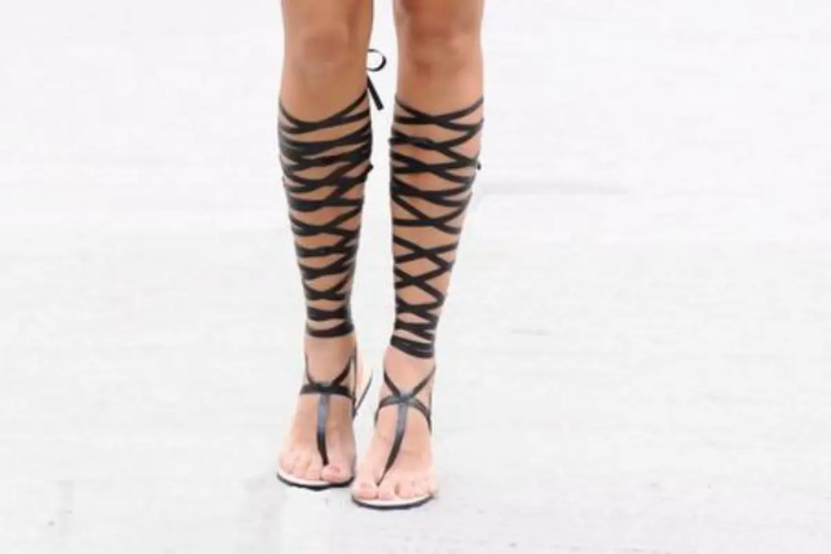 Bikin Sendiri Sandal Gladiator Kece Ini!