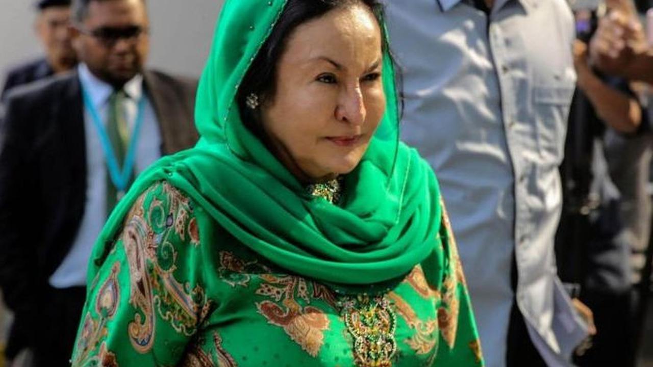 1. Rosmah Mansor