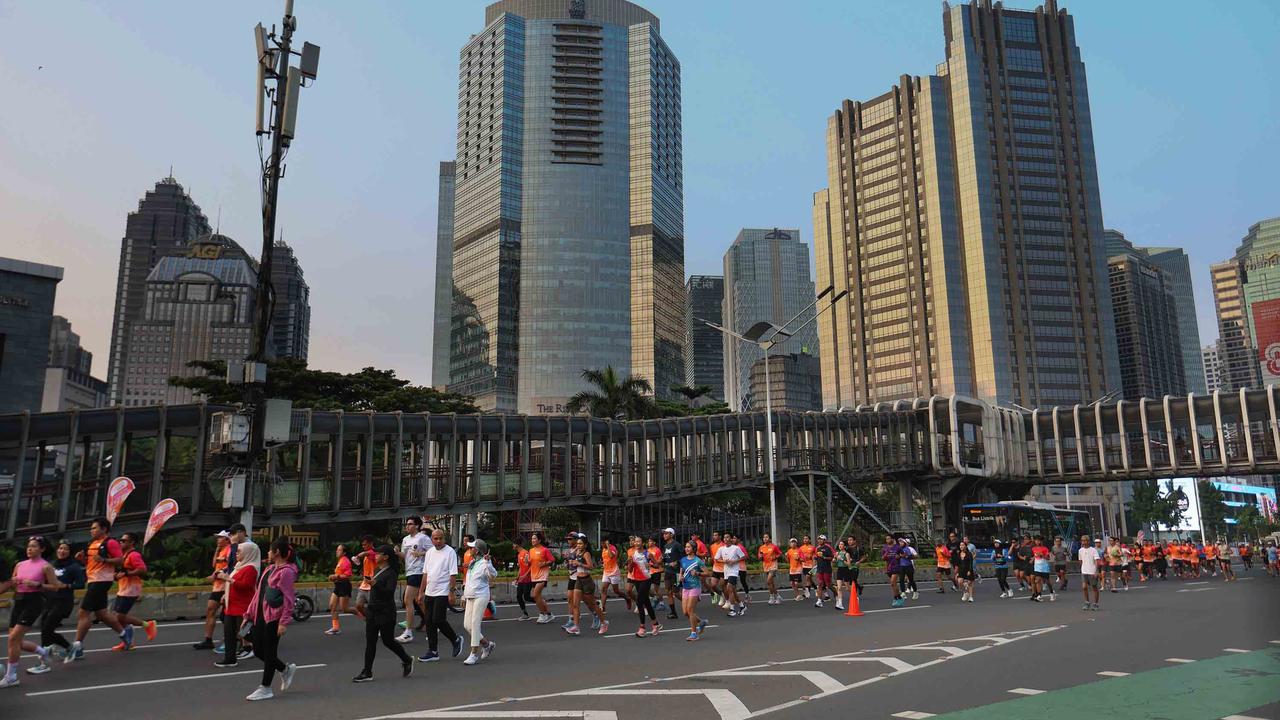 FOTO: CFD Jakarta Kembali Bergairah, Warga Sesalkan Aksi Demonstrasi Anarkis