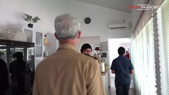 Potret dapur rumah Andy F. Noya (Sumber: YouTube/Ganjar Pranowo)