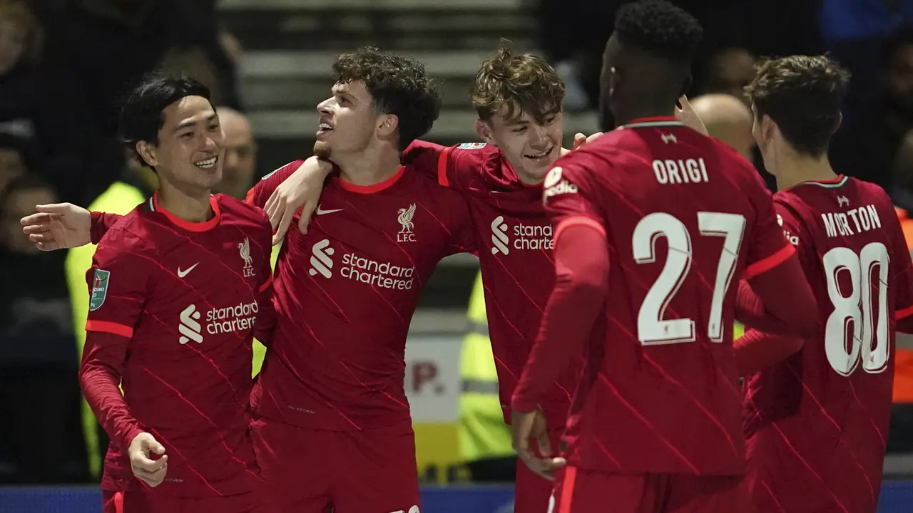 Foto: Liverpool Tekuk Preston di Carabao Cup Tanpa Satu pun Pemain Starter saat Hancurkan Manchester United