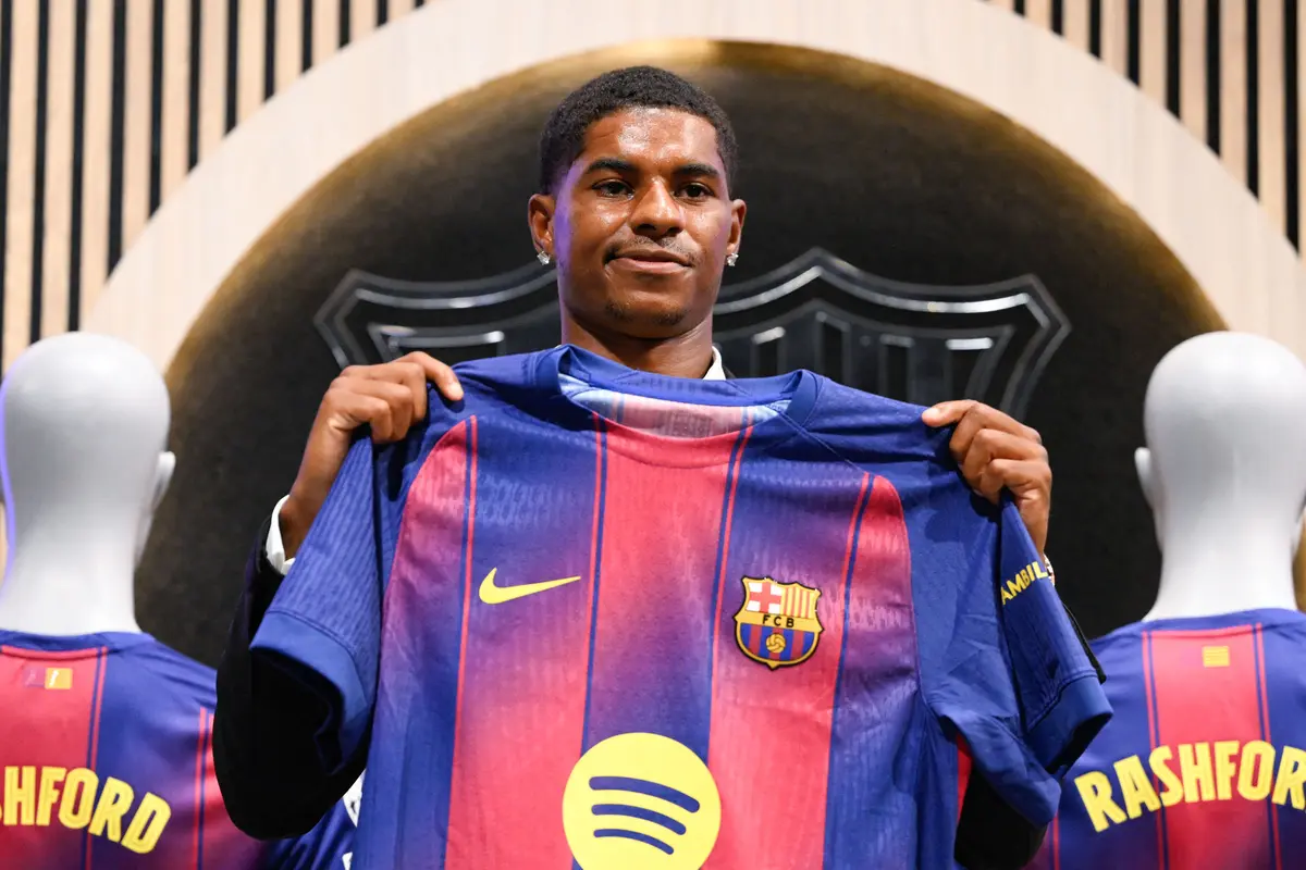 Foto: Pamer Nomor Punggung 14, Marcus Rashford Resmi Membela Barcelona
