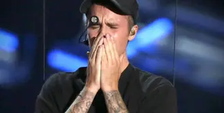 Banyak yang menanyakan alasan Justin Bieber nggak tampil menyanyikan lagi Despacito di acara Grammy Awards 2018. (gregcantyfuzion)
