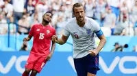 Harry Kane. Striker Timnas Inggris yang kini berusia 28 tahun dan memasuki musim ke-12 bersama Tottenham Hotspur mencetak hattrick untuk Inggris pada Piala Dunia 2018. Dalam laga kontra Panama di matchday kedua Grup G (24/6/2018) tersebut Three Lions akhirnya menang 6-1. (AFP/Martin Bernetti)