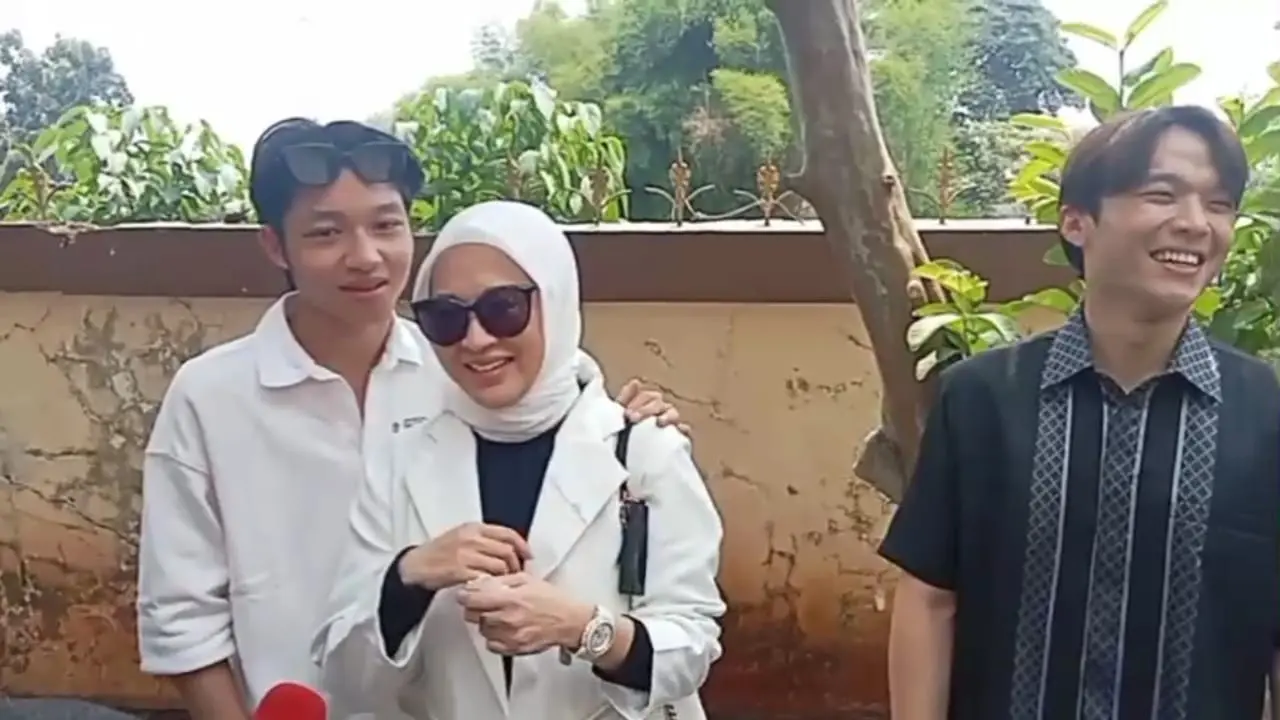 Kiesha Alvaro dan Okie Agustina di Pengadilan Agama Bogor, Jawa Barat.