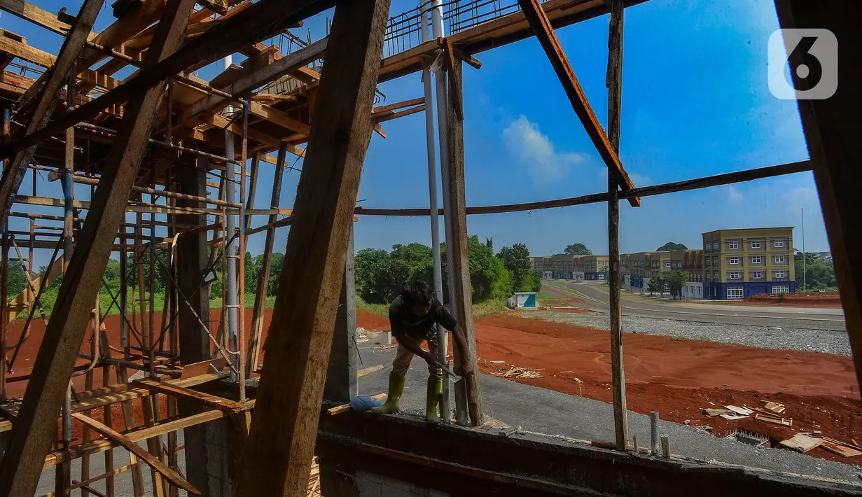 Selain itu, terintegrasinya infrastruktur seperti moda transportasi dan kehadiran jalan tol memberikan efisiensi untuk pekerja di luar daerah menuju Jakarta. (merdeka.com/Arie Basuki)
