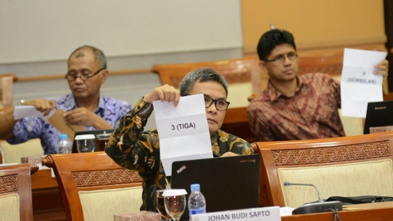 Keseriusan Capim KPK jalani uji makalah di DPR