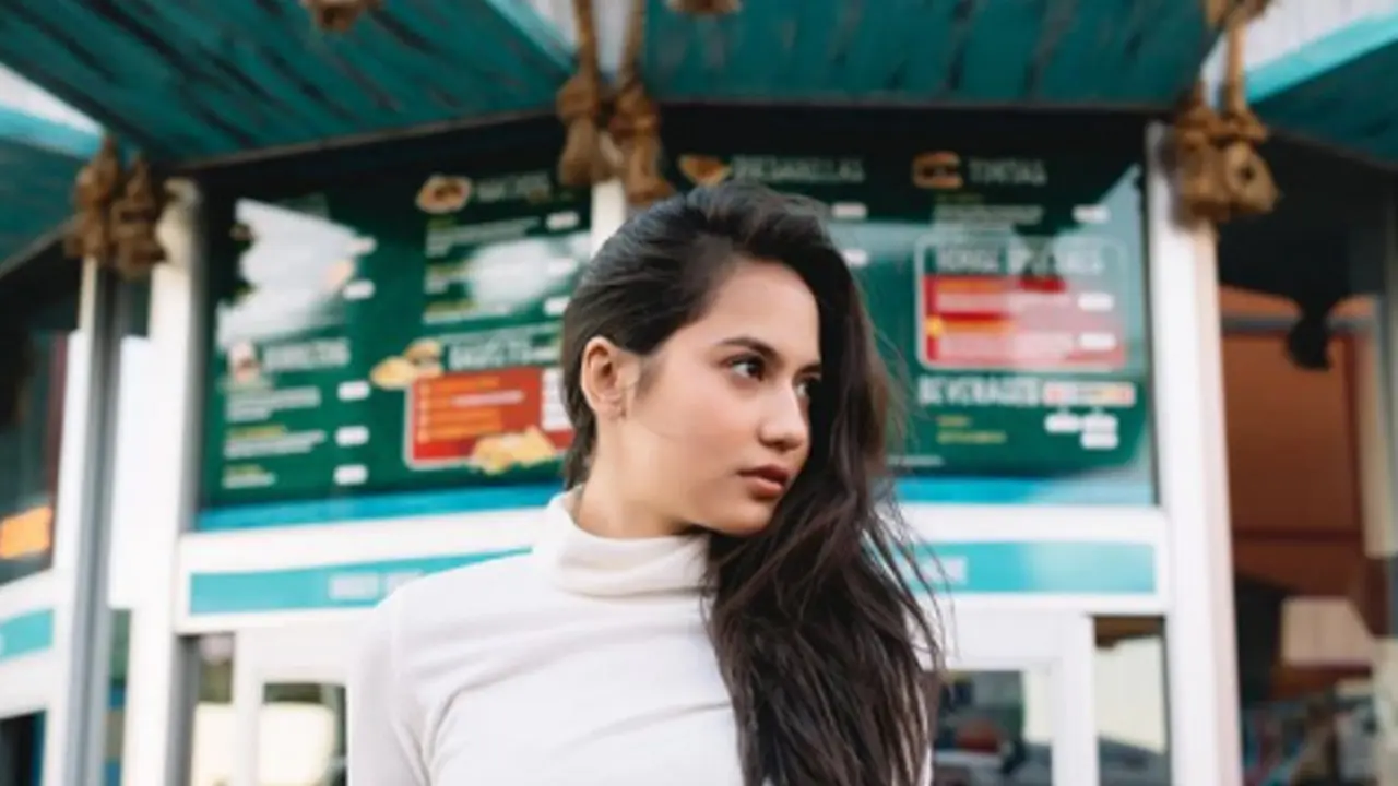 Bukan Buatan, Pevita Pearce Lebih Suka Alisnya Terlihat Alami