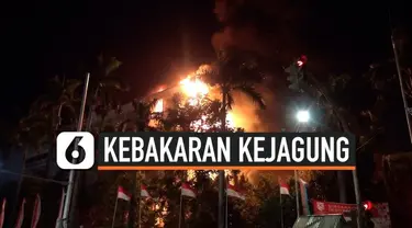 Menteri Politik Hukum dan Keamanan Mahfud MD respon soal kebakaran yang melanda gedung Kejaksaan Agung RI. Ia memastikan soal keamanan dokumen-dokumen perkara yang ditangani kejaksaan.