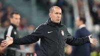 Leonardo Jardim sat menemani timnya AS Monaco pada pertandingan Liga Champions di Juventus Stadium, Italia, (09/2017).  (EPA/Alessandro Di Marco)