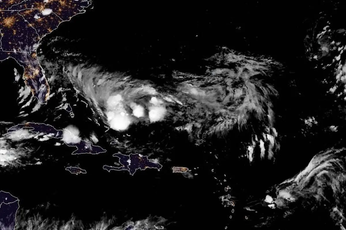 Potensi Badai Tropis, Tropical Cyclone Nine (Liputan6.com/NOAA)