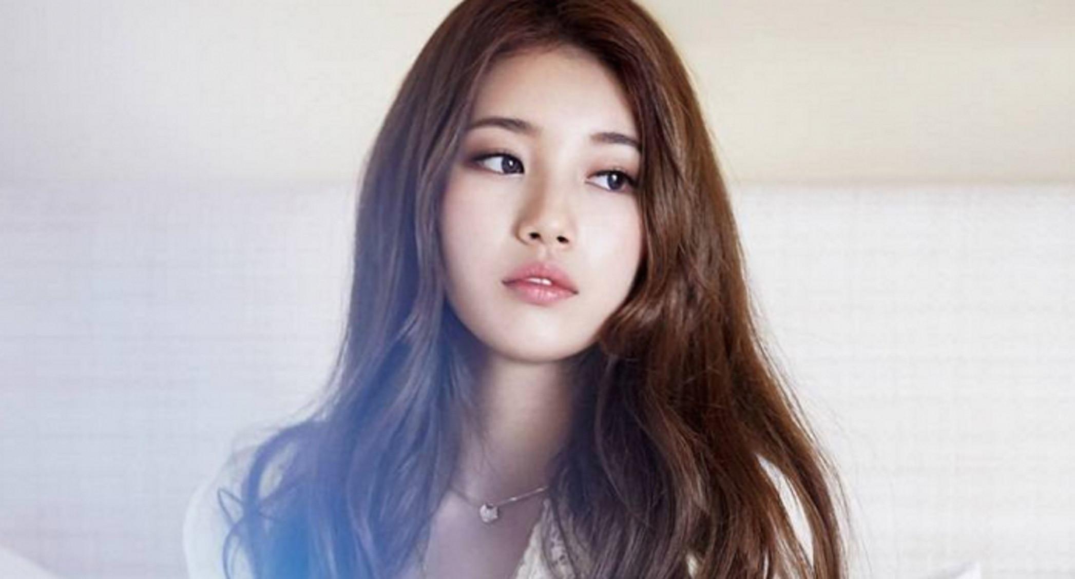 Bae Suzy (Naver)