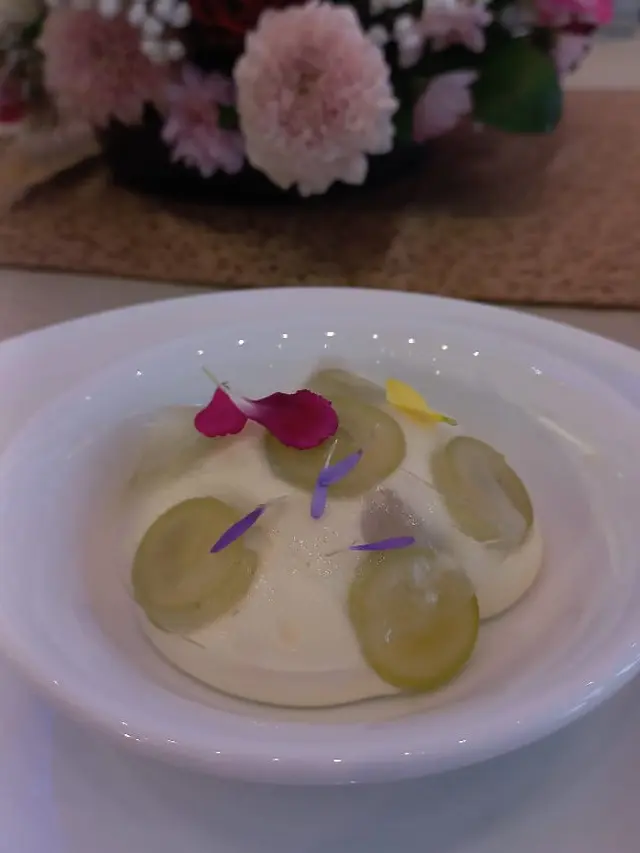 3 Inspirasi Menu dari Olahan Anggur Muscat dan Strawberry Asal Korea Selatan