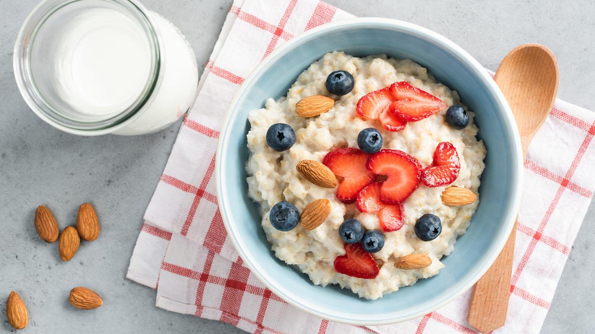 7 Cara Membuat Oatmeal Berbagai Kreasi, Bisa Ditambah Buah hingga Telur