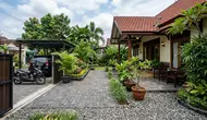 8 Inspirasi Halaman Rumah Anti Becek yang Cantik, Nyaman, dan Mudah Dirawat