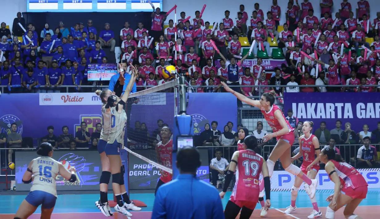 Livin' tinggal sekali lagi berlaga di musim ini menentukan maju ke final four, yakni melawan Jakarta Electric PLN Mobile, pada babak reguler, Minggu (1/3/2026) pekan depan. (Dok. PBVSI)