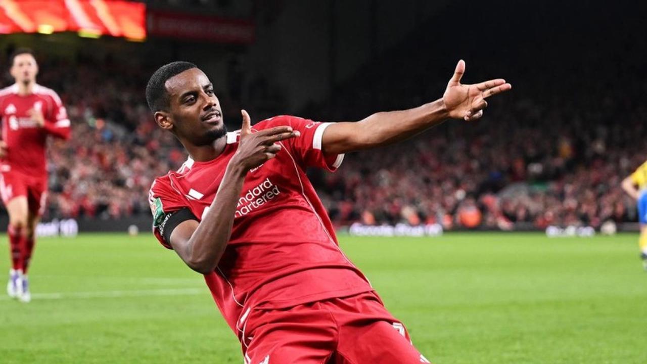 Alexander Isak Kembali Berlatih, Berpeluang Tampil Hadapi Manchester City