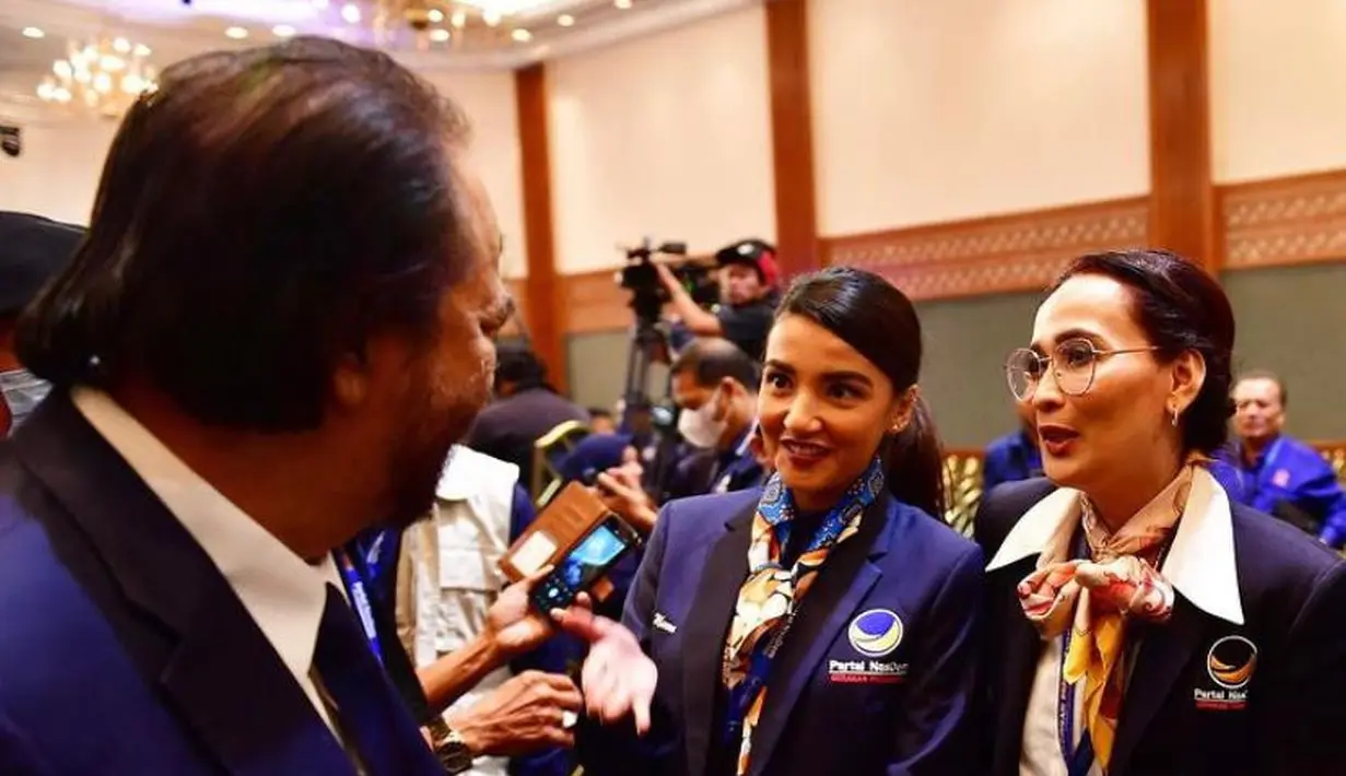 Tsania Marwa juga melebarkan sayap merambah dunia politik. Dia bergabung ke salah satu partai politik besutan Surya Paloh.  (Instagram/tsaniamarwa54).