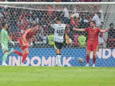 Penyerang Persija Jakarta Ivan Mamut merayakan gol ke gawang Persib Bandung pada pertandingan BRI Super League 2026/2027 di Stadion Utama Gelora Bung Karno (SUGBK), Jakarta, Sabtu (12/9/2026). Ivan Mamut mencetak gol kedua Persija yang memastikan kemenangan 2-1 atas Persib. (KLY/Budy Santoso)