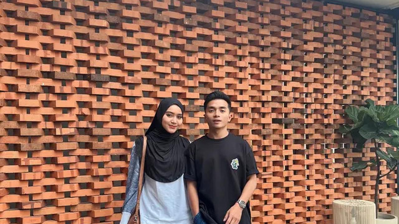 Dulu Nikah Muda Kini Jadi Panutan, Ini 6 Potret Terbaru Taqy Malik dan Serell Thalib