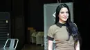 Aktris cantik Alice Norin saat berpose di sela peluncuran 'Sinden Apps' di Foundry 8, SCBD, Sudirman, Jakarta, Jumat (6/2/2015). (Liputan6.com/Panji Diksana)
